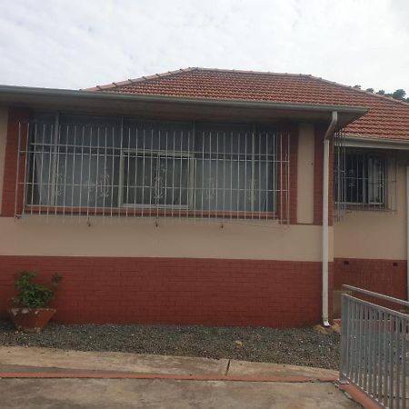 104 Oliver Lea Drive Hotel Durban Bagian luar foto